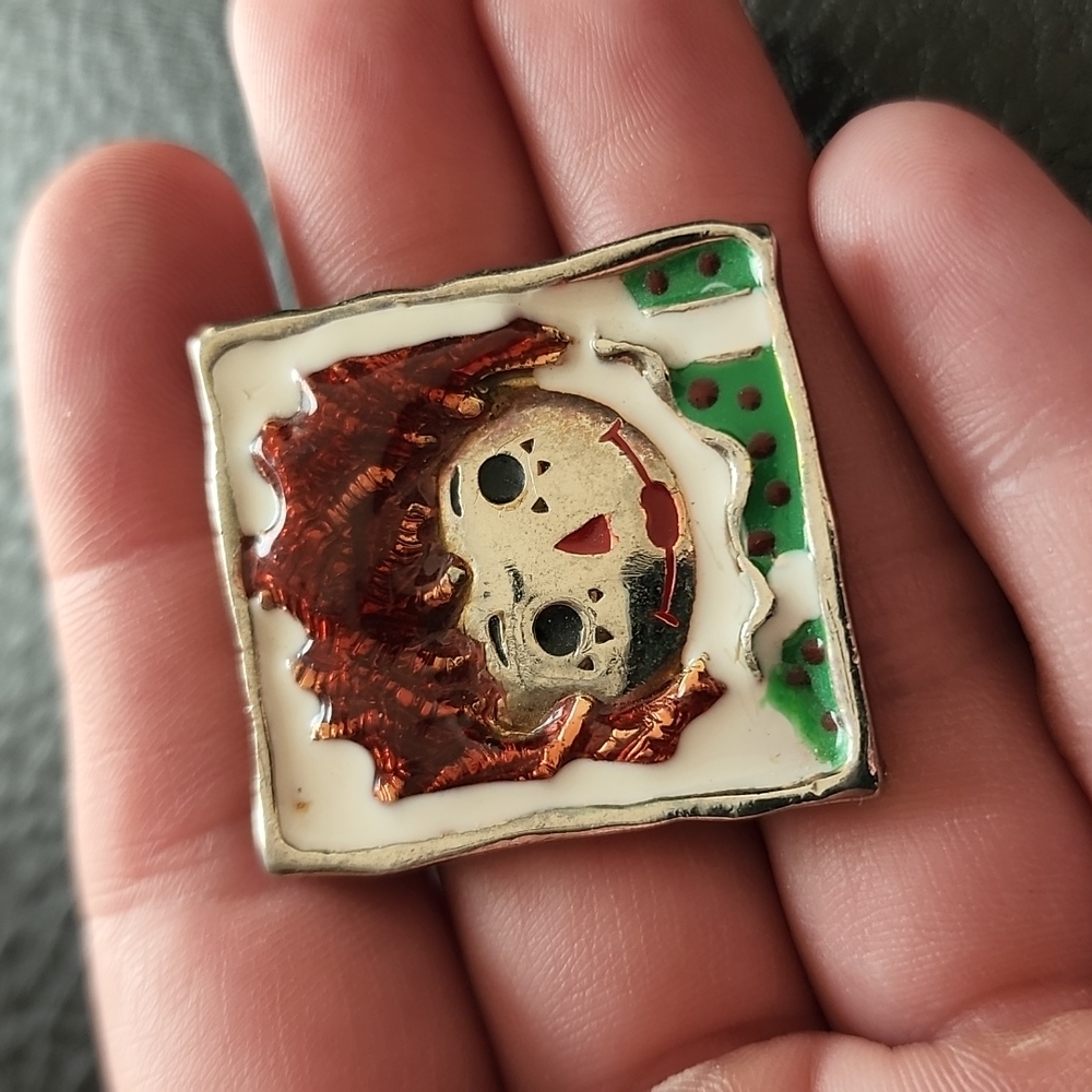 VTG Raggedy Ann brooch